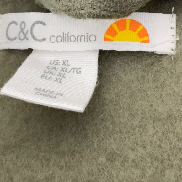 Women’s thick fleece pullover 1/4 zip top, size XL - Picture 7 of 7